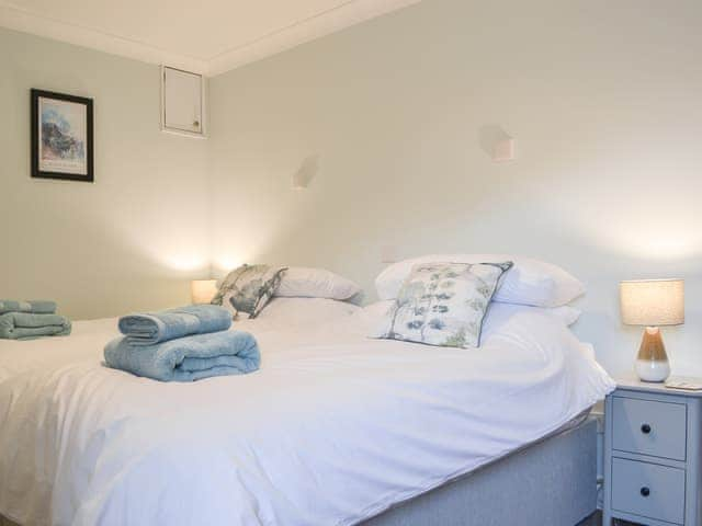 Twin bedroom | Six The Hollies, Keswick