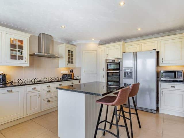 Kitchen | Summers View, St Mawes