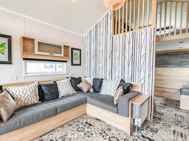 Living area | Horseshoe Lake 5 - Chapel Fields Pods, Chapel St Leonards