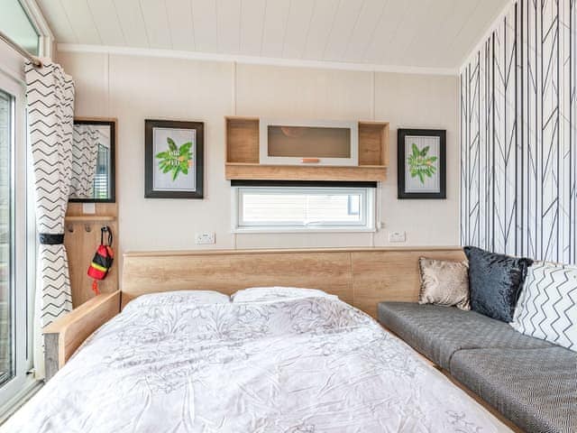 Double bedroom | Horseshoe Lake 5 - Chapel Fields Pods, Chapel St Leonards