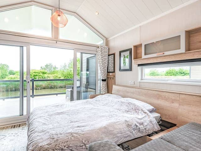 Double bedroom | Horseshoe Lake 5 - Chapel Fields Pods, Chapel St Leonards