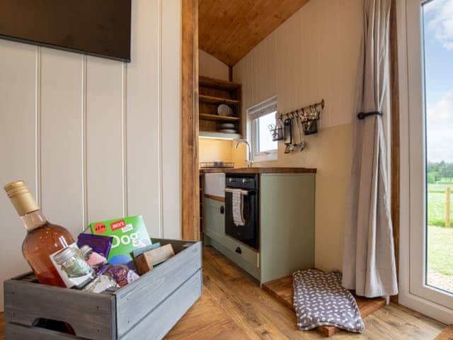 Kitchen area | Foxglove - Meadows Huts, Parwich, near Ashbourne