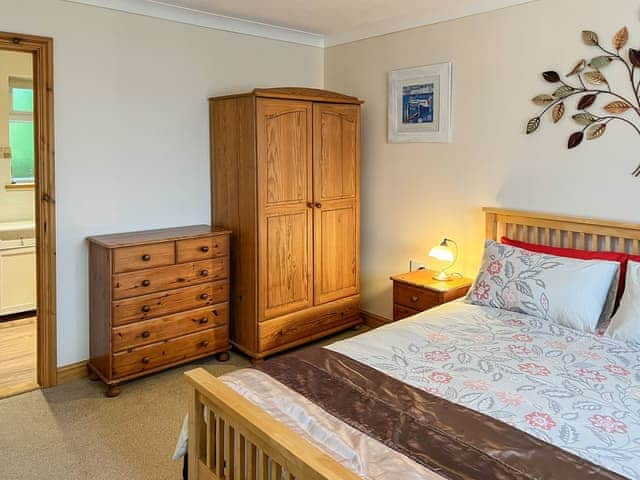 Double bedroom | Swallows Rest, East Taphouse, near Liskeard