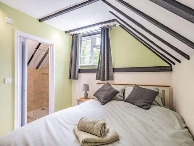 Double bedroom | Owl Cottage, Heckington