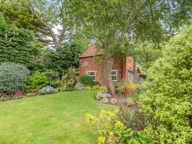 Garden | Owl Cottage, Heckington