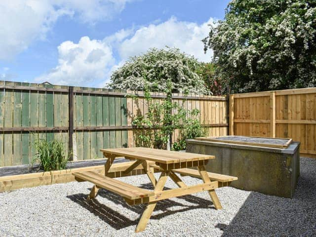 Outdoor area | Greenbank Cottage, Torrington