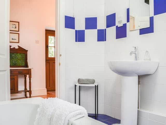 Bathroom | Jenkin Lodge, Thornthwaite, Keswick