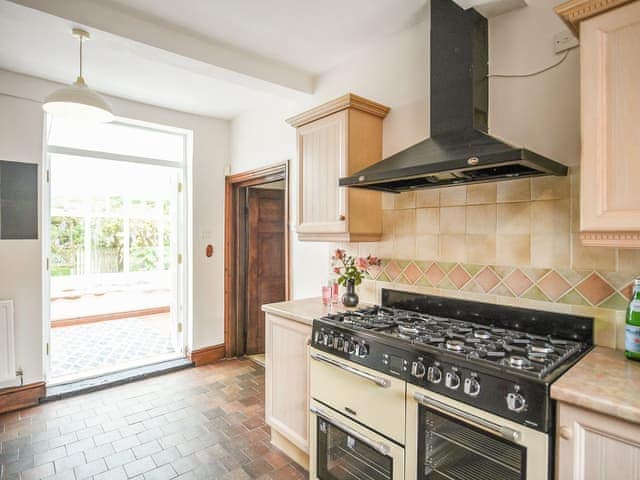 Kitchen | Home Farm House, Dorrington, near Church Stretton