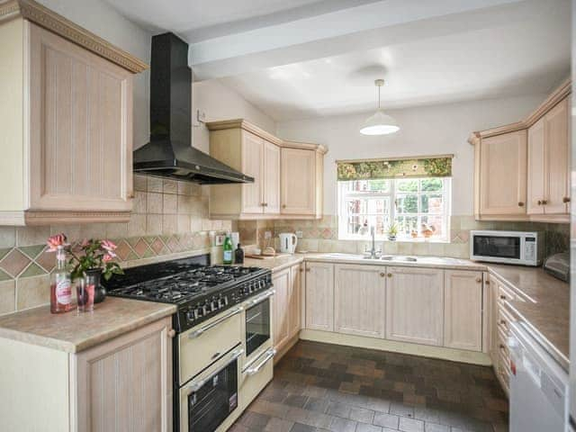 Kitchen | Home Farm House, Dorrington, near Church Stretton