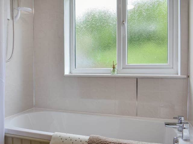 Bathroom | Outhwaite Cottage, Renwick near Penrith