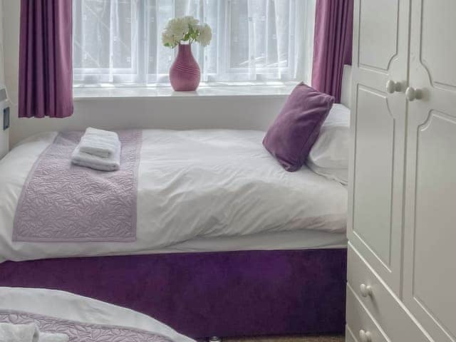 Twin bedroom | Middle Lee Farm- The Plough - Middle Lee Farm, Berrynarbor, near Combe Martin