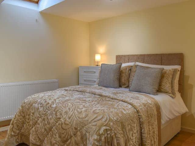 Double bedroom | The Stables at Early Autumn, Sevenoaks