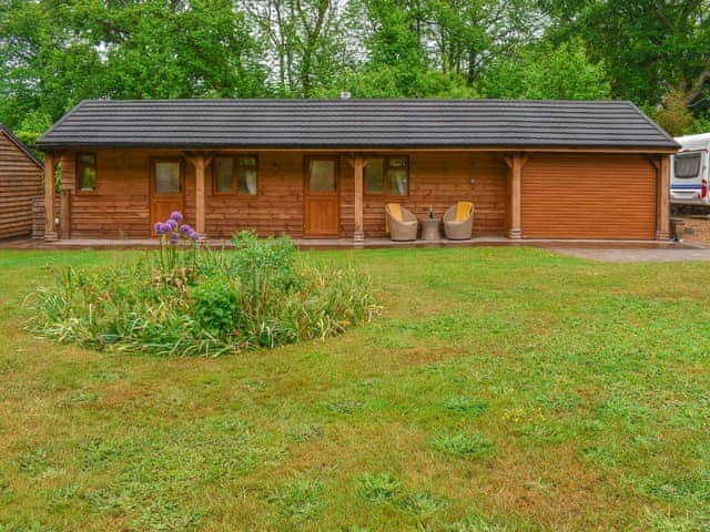 Exterior | The Stables at Early Autumn, Sevenoaks