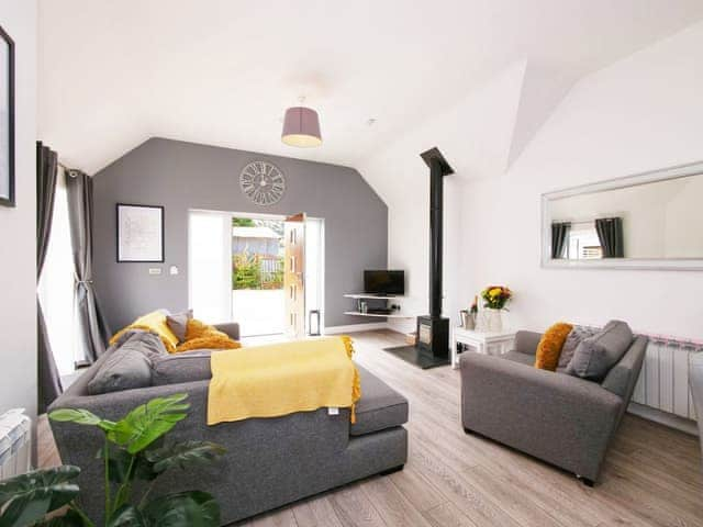 Living area | Daisy Cottage - Hoxne Cottages, Strensall, near York