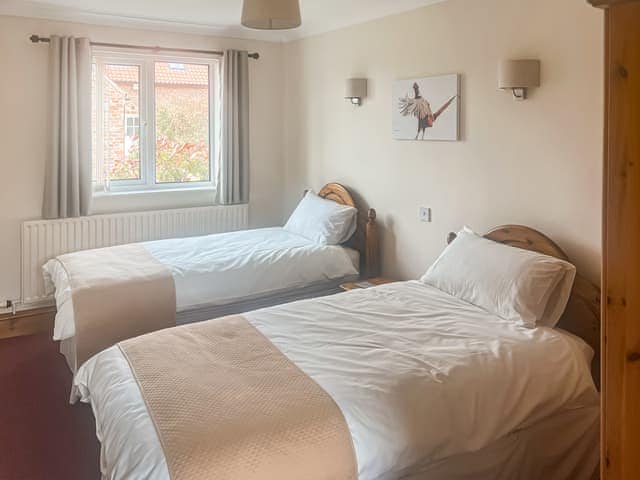 Twin bedroom | Nursery Cottage - Meals Farm Cottages, North Somercotes, Mabelthorpe