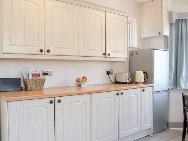 Kitchen | Seascape, Sidmouth