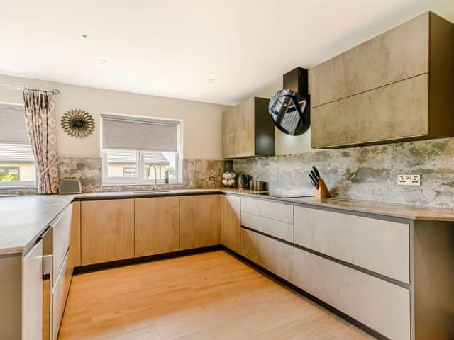 Kitchen area | Willows Cottage - Shreyas Cottages, Clayton Le Dale