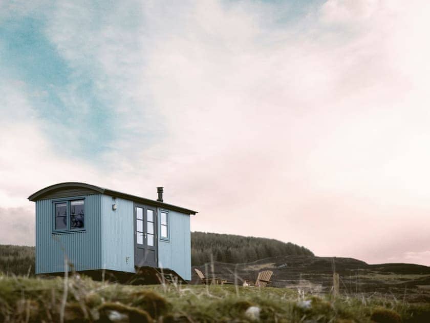 Exterior | Curlew Shepherds Hut - Atholl Estate, Pitlochry