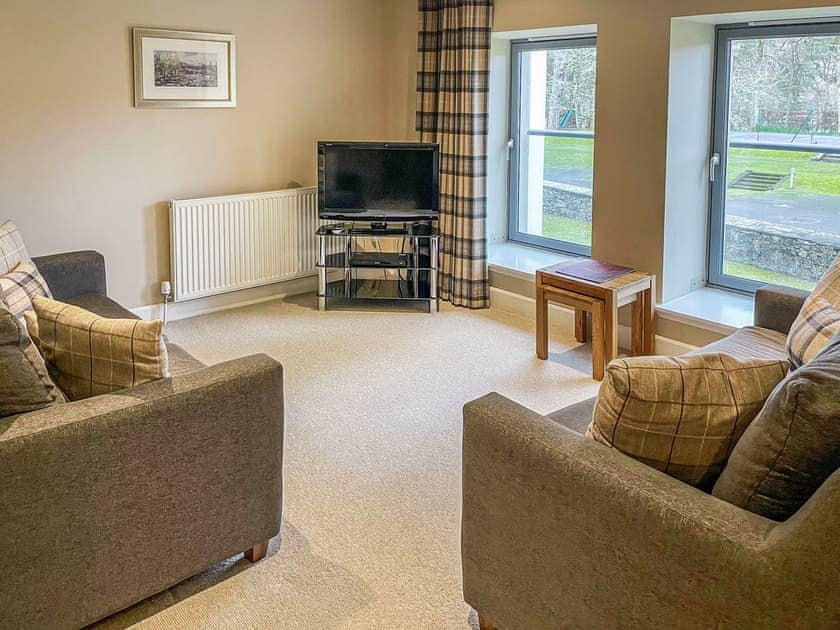 Living area | Raven Wing 11 - Kintail Apartment - Highland Club, Fort Augustus