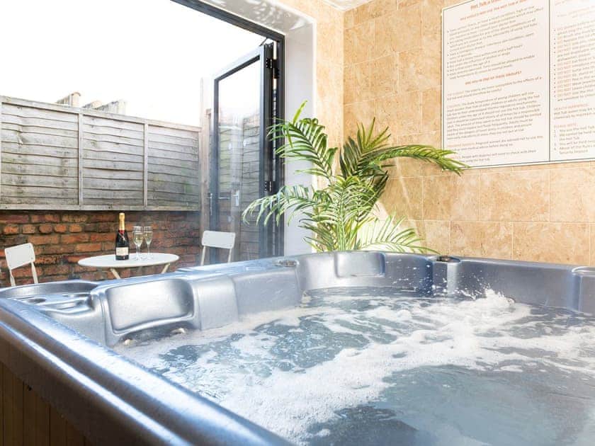 Hot tub | Town House II - The Town Houses, Scarborough