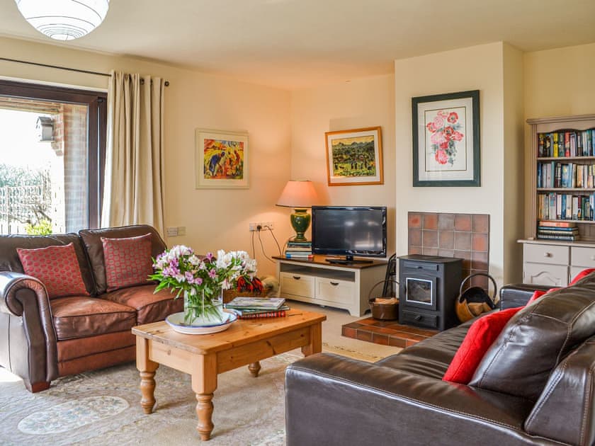 Living room | Thyme Cottage - Robeanne House Cottages, Shiptonthorpe, near Pocklington