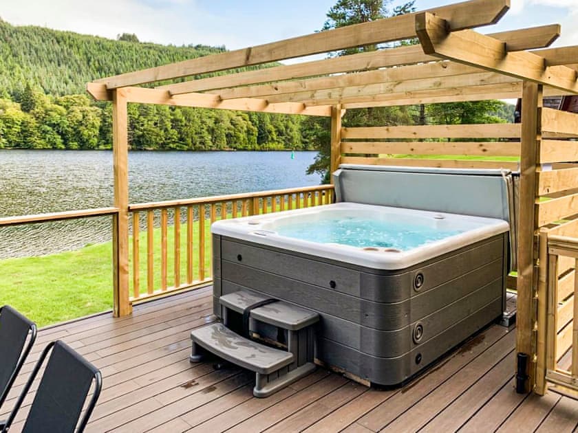 Hot tub | Lodge 26 - Great Glen Lodges, South Laggan
