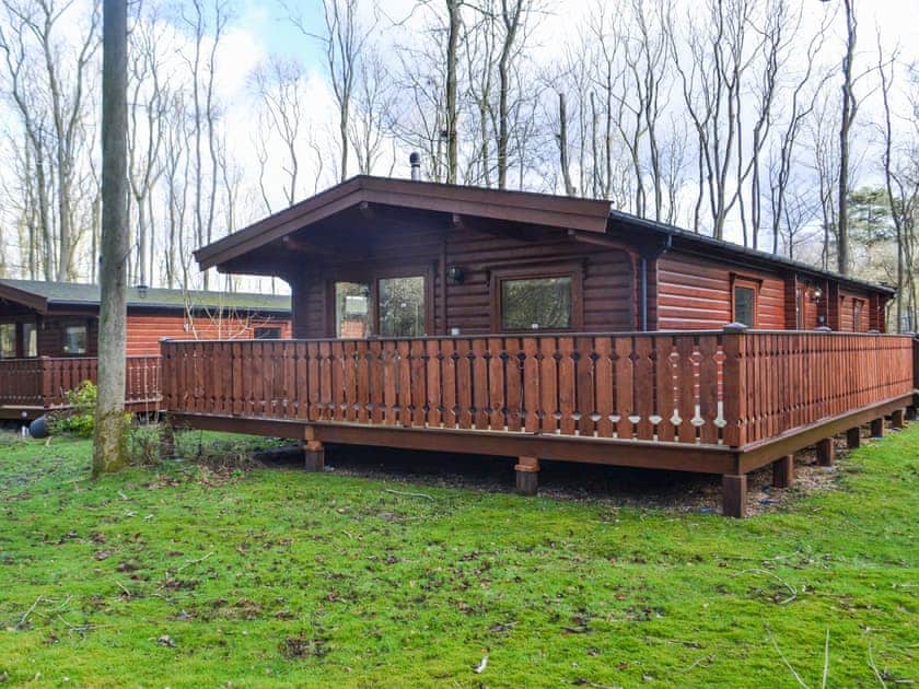 Exterior | Cosy Lodge - Wold Lodge Leisure, Kenwick, near Louth
