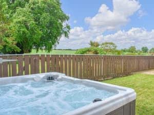 Hot tub | Ervine Cottage, Bolam, near Bishop Auckland