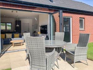 Patio | Hawthorn Cottage, Brailsford