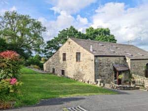Many original features in this fully renovated stone barn conversion | Hollin Bank Cottage, Salterforth, near Barnoldswick