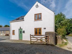 Exterior | Y Gwesty Bach Cottages- The Gatehouse - Y Gwesty Bach Cottages, Castle Morris, near Fishguard