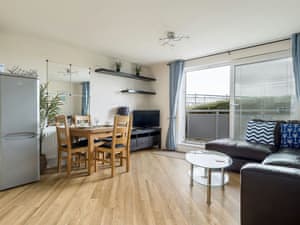 Open plan living space | Bay Retreat, Poole