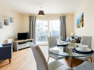 Living area | Coxswain&rsquo;s Cabin, Poole