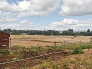 Setting | South Wing Coldharbour Park Farm, Liss