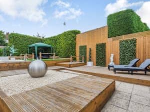 Garden and grounds | The Paddocks, Pleasley, near Chesterfield
