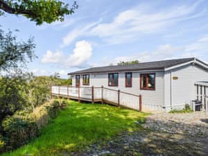 Exterior | Catkin Lodge - Lunga Estate Lodges, Craobh Haven