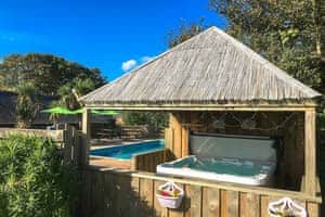 Fistral Cottage - Carnebo Holiday Barns, Perranporth