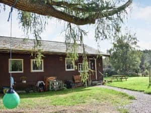 Exterior | The Chalet - Mondhuie Self Catering Chalets, Nethy Bridge