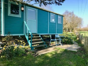 Exterior | Heartsease - Treetops retreat, Hailsham