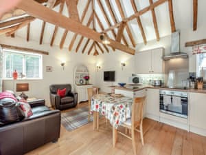 Open plan living space | The Bull&rsquo;s Box, West Chiltington