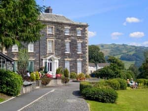Exterior | Mansion House 8 - Plas Talgarth, Pennal, near Machynlleth