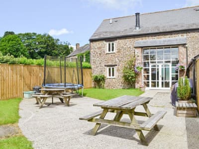 Patio | Otter’s Den - Libbear Barton, Shebbear, near Bude