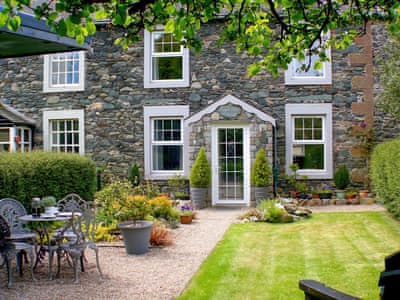Beautifully, presented traditional Lakeland property | Apple Tree Cottage, Bassenthwaite, near Keswick