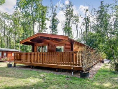 Exterior | Wold Lodge Leisure- Cherry Lodge - Wold Lodge Leisure, Kenwick, near Louth