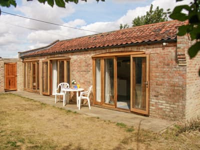Exterior | Haycart Barn, Norwich