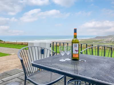 Sitting-out-area | Zephyr’s View, Widemouth Bay, near Bude