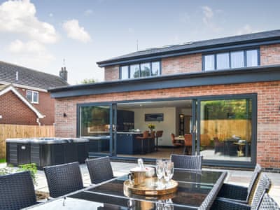 Patio | Linden Manor, Bridlington