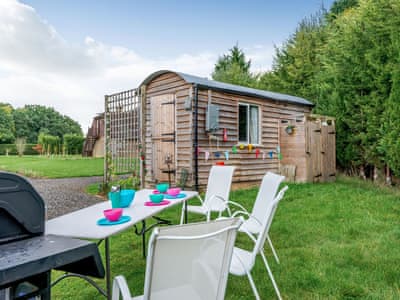 Sitting-out-area | Shepherds Hut, Ashford