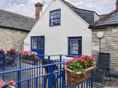 Exterior | The Sloop, Swanage