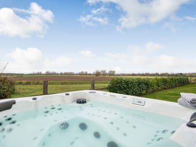 Hot tub | Hill Crest, Dunston Fen